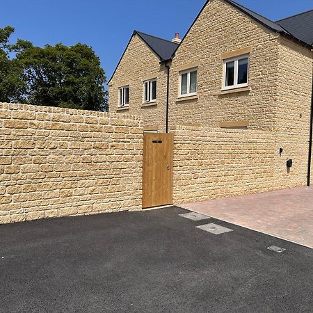 Fleming Cottage - Contemporary Cotswold Home Upper Rissington Экстерьер фото